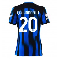 Fotbalové Dres Inter Milan Hakan Calhanoglu #20 Dámské Domácí 2023-24 Krátký Rukáv